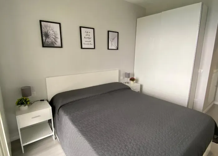 Apartamento Terrazzadolcevista - Panoramico Sui Tre Laghi *