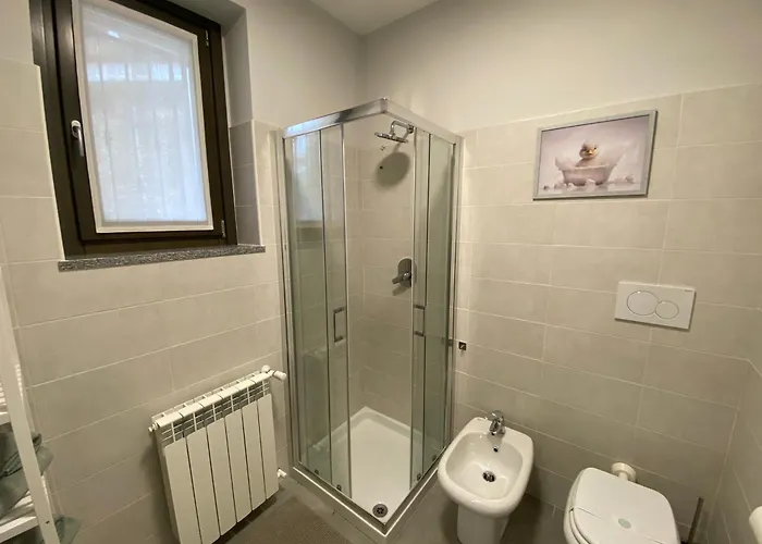 Apartamento Terrazzadolcevista - Panoramico Sui Tre Laghi